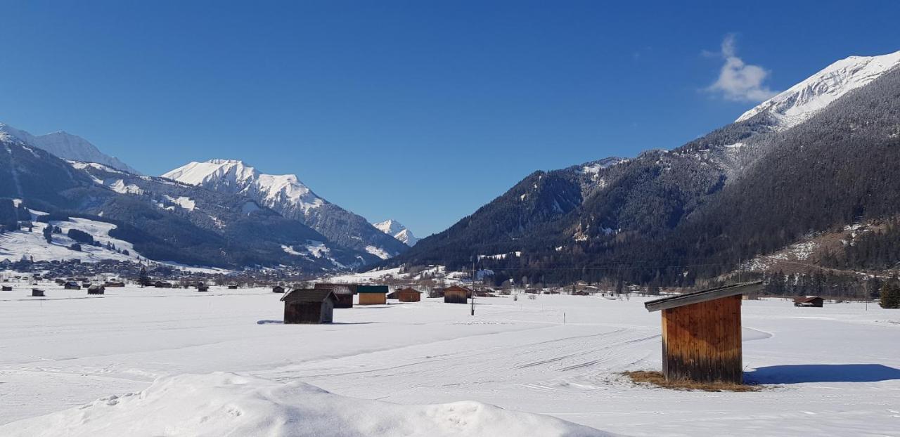 Gaestehaus Schoeneweiss Ehrwald Bagian luar foto
