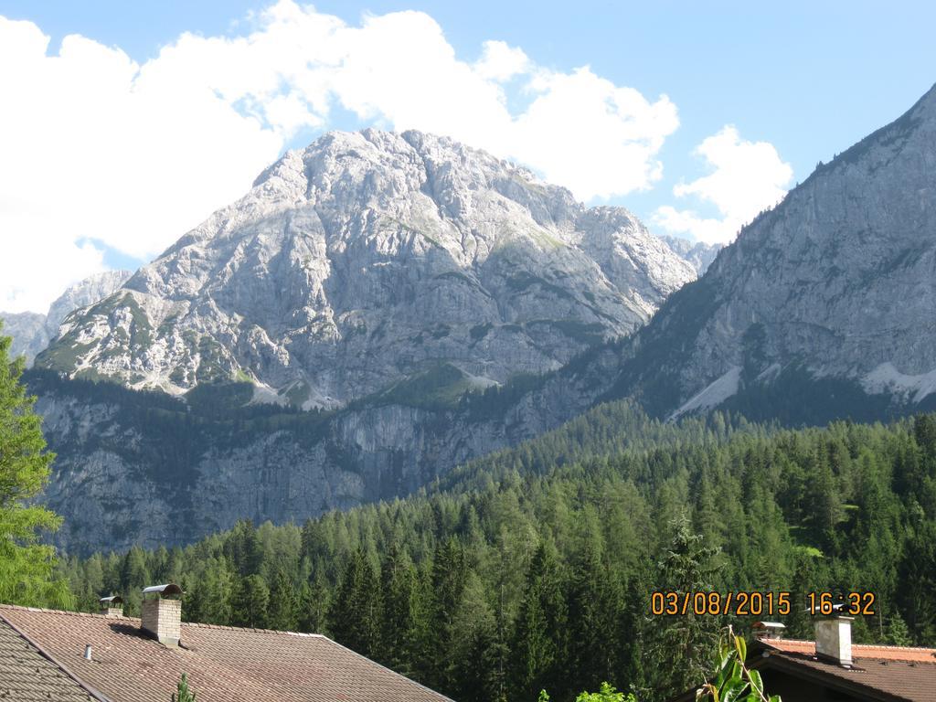 Gaestehaus Schoeneweiss Ehrwald Bagian luar foto