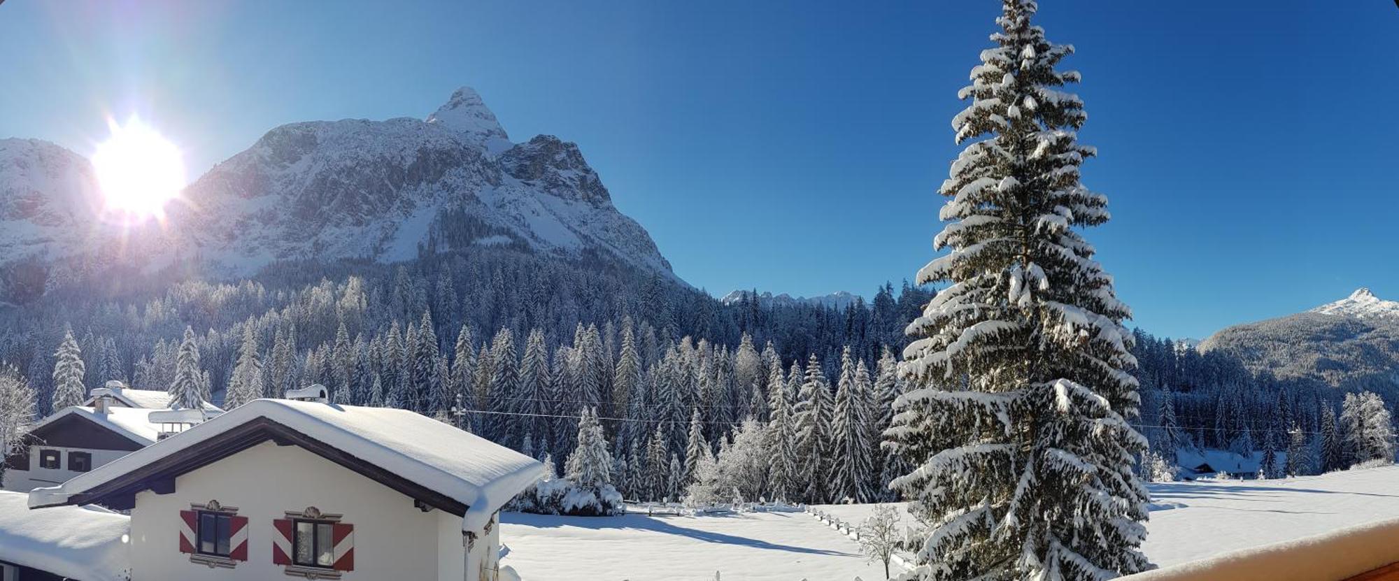 Gaestehaus Schoeneweiss Ehrwald Bagian luar foto